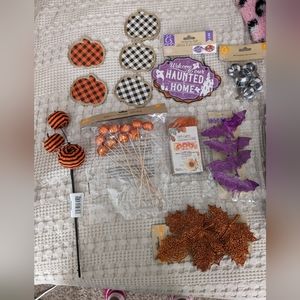 16 pc Halloween craft supplies